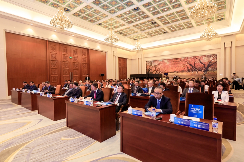 //news.pzhan18.com/__local/8/19/82/F5AF665C89840E878AE86368D3A_3CAD7195_6CF21.jpg