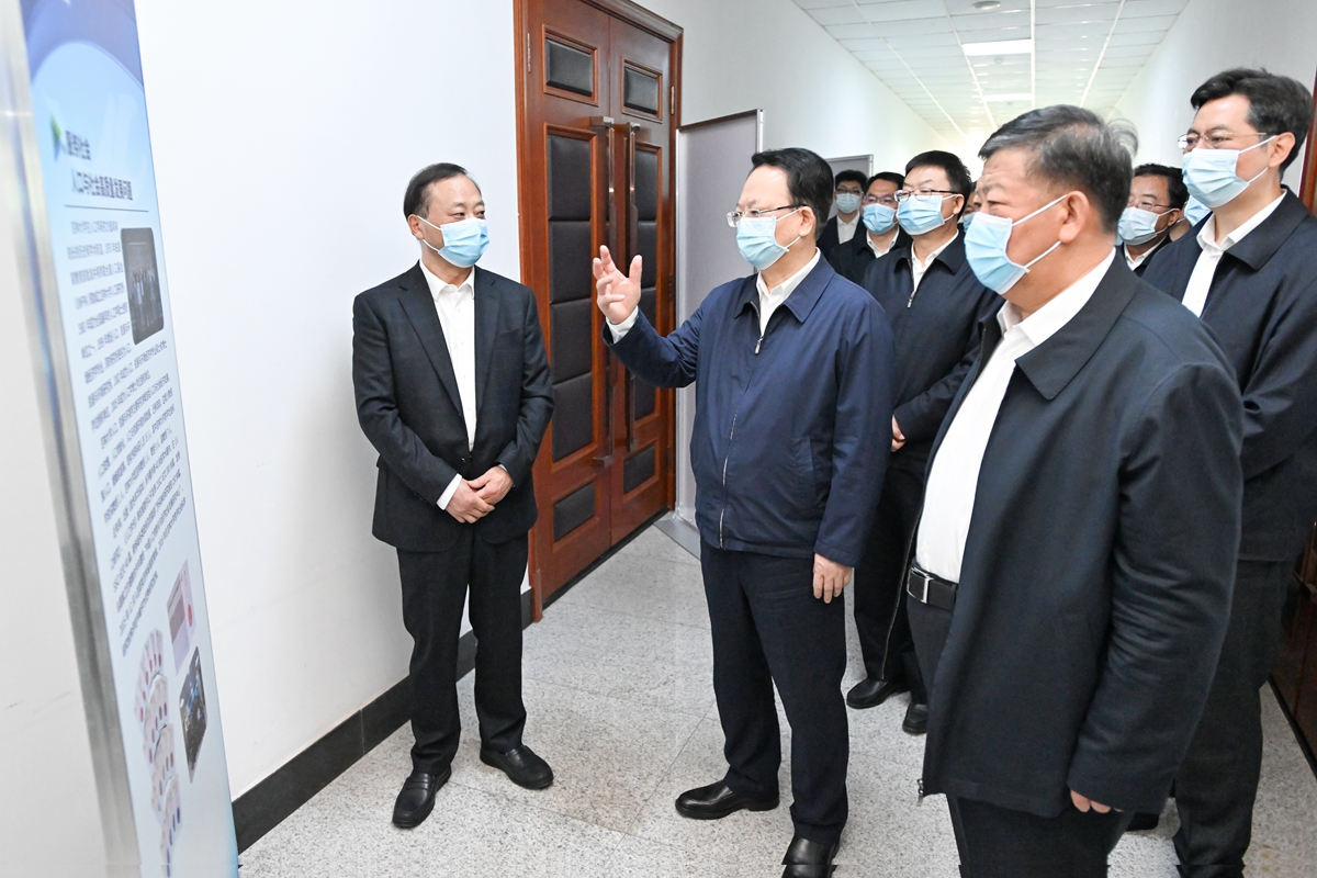 //news.pzhan18.com/__local/C/82/09/1BDCF091BA20E1822047673258E_6DF54BCF_9C825.jpg